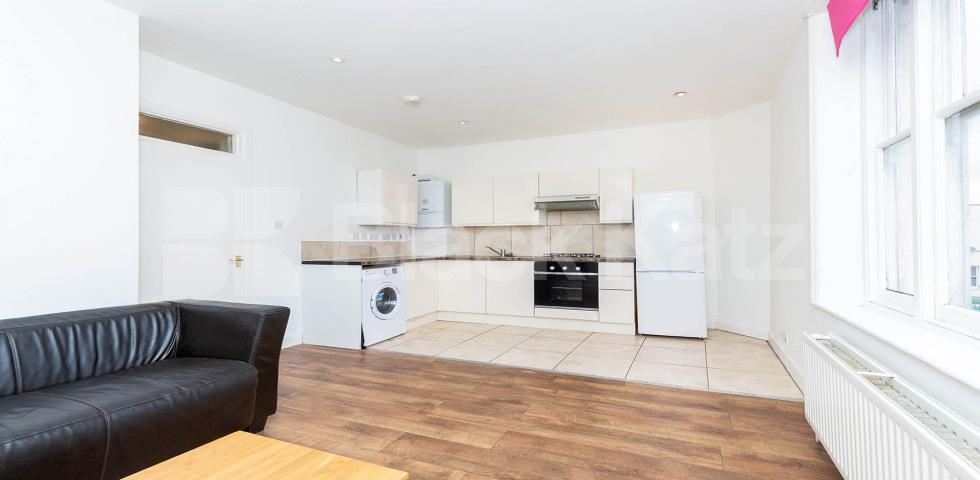 			2 Bedroom, 1 bath, 1 reception Apartment			 Dalston Lane, HACKNEY CENTRAL